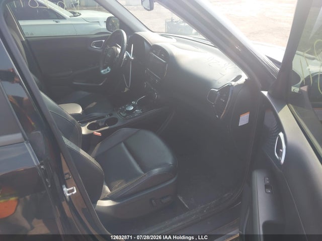 Продаж на аукціоні авто 2022 Kia Soul Ev Limited, vin: KNDJ33A19N7026910, номер лоту: 12632871