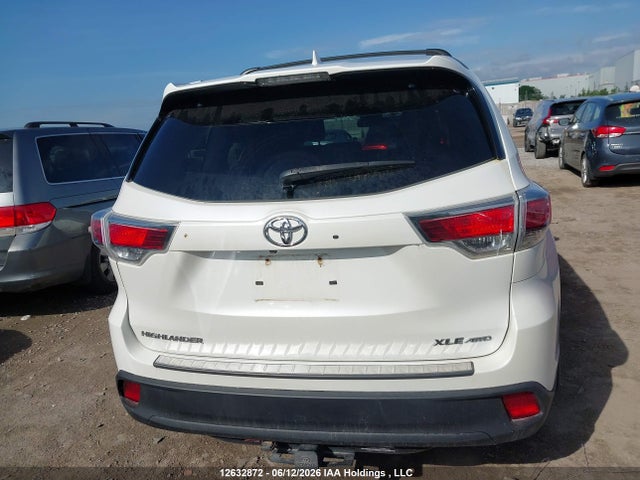 Продаж на аукціоні авто 2015 Toyota Highlander Xle, vin: 5TDJKRFH3FS177728, номер лоту: 12632872