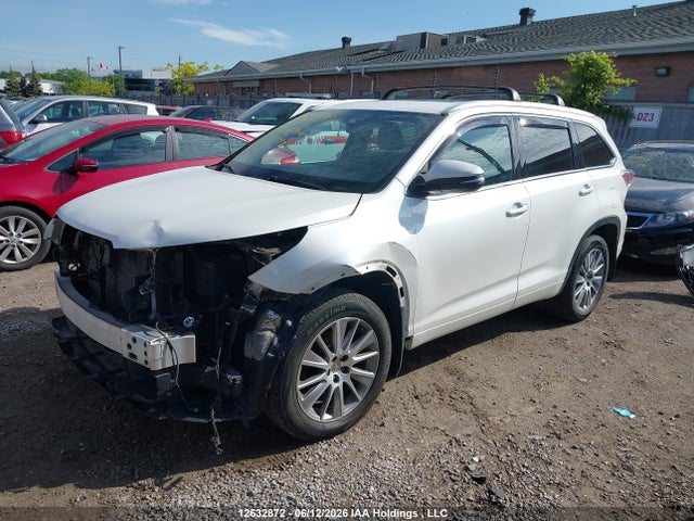 Продаж на аукціоні авто 2015 Toyota Highlander Xle, vin: 5TDJKRFH3FS177728, номер лоту: 12632872