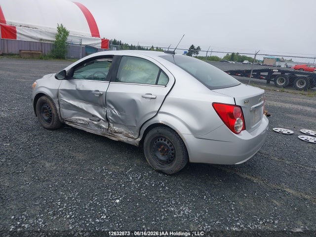 Chevrolet SONIC LT 2016 1G1JC5SH2G4170982 Image 3