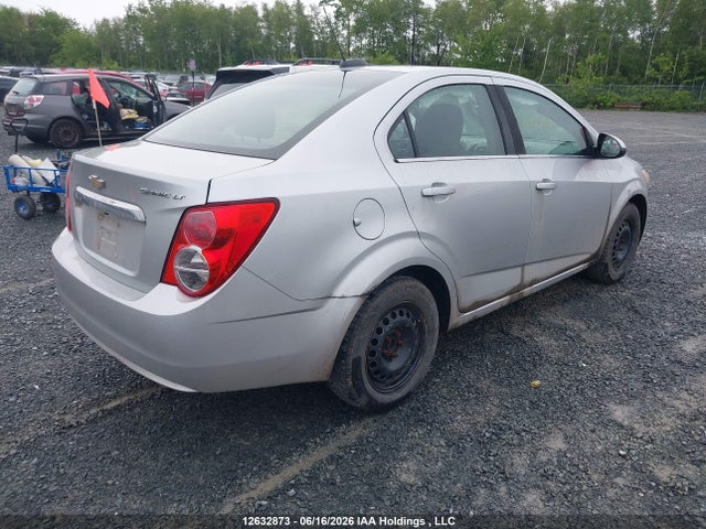 Chevrolet SONIC LT 2016 1G1JC5SH2G4170982 Image 4
