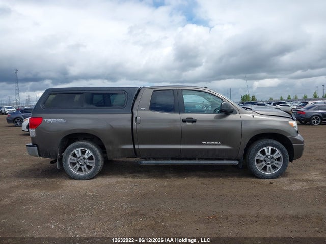 2011 Toyota Tundra Sr5 4.6l V8 მანქანა იყიდება აუქციონზე, vin: 5TFUM5F19BX026805, აუქციონის ნომერი: 12632922