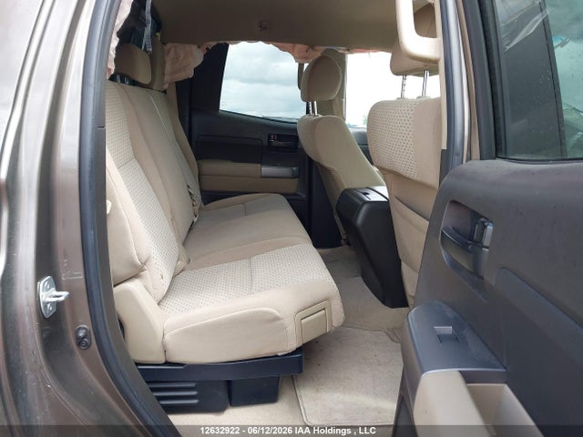 2011 Toyota Tundra Sr5 4.6l V8 მანქანა იყიდება აუქციონზე, vin: 5TFUM5F19BX026805, აუქციონის ნომერი: 12632922
