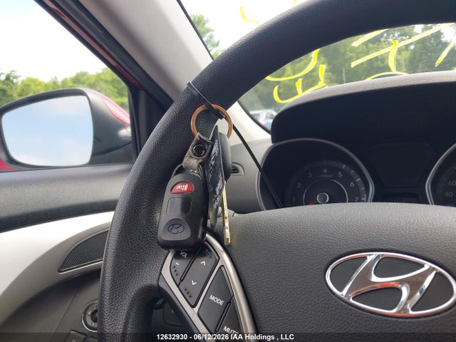 12632930 :رقم المزاد ، 5NPDH4AEXDH249006 vin ، 2013 Hyundai Elantra مزاد بيع