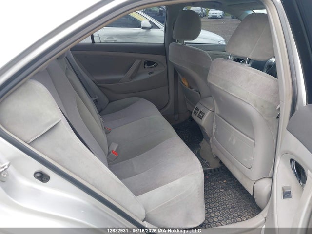 12632931 :رقم المزاد ، 4T1BB3EK8AU113439 vin ، 2010 Toyota Camry Hybrid مزاد بيع