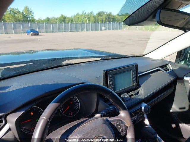 Продажа на аукционе авто 2020 Toyota Rav4 Xle, vin: 2T3R1RFV6LC076979, номер лота: 12632951