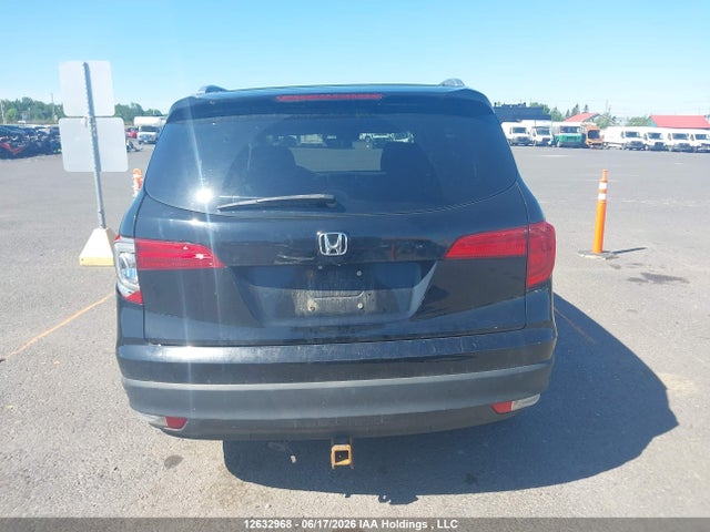 Honda Pilot 2016 5FNYF6H21GB501226 Image 16