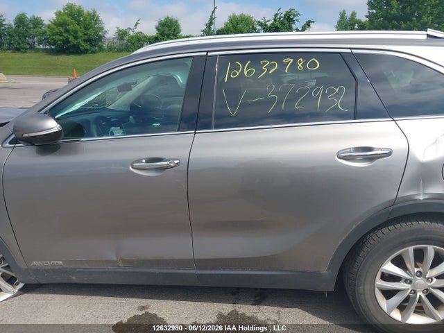 2018 Kia Sorento 3.3l Lx მანქანა იყიდება აუქციონზე, vin: 5XYPGDA50JG372932, აუქციონის ნომერი: 12632980