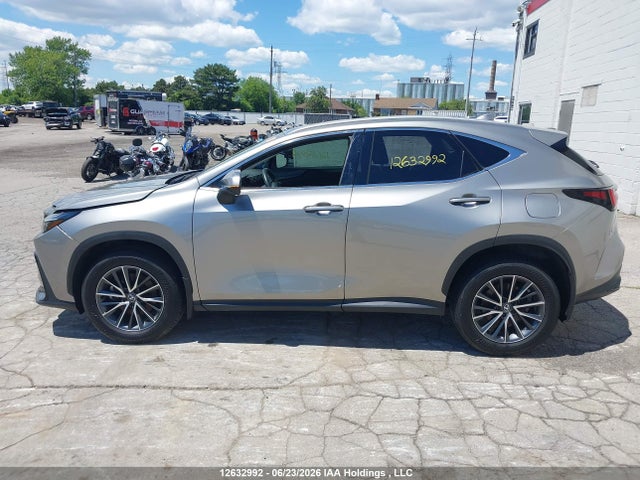2T2GKCEZ2RC022940 Lexus Nx 350h 350h