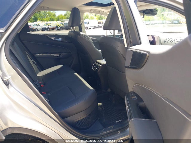 2T2GKCEZ2RC022940 Lexus Nx 350h 350h