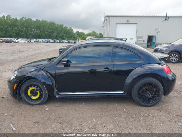Volkswagen Beetle 2014 3VWRL7AT7EM629787 Image 15