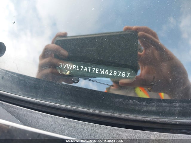 Volkswagen Beetle 2014 3VWRL7AT7EM629787 Image 18
