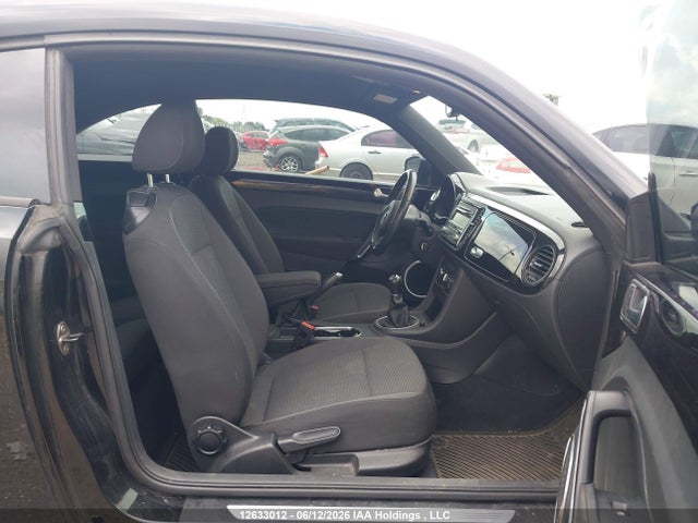 Volkswagen Beetle 2014 3VWRL7AT7EM629787 Image 5