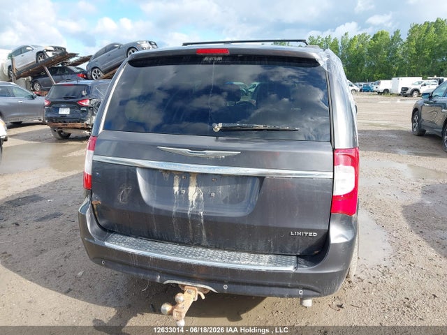 2C4RC1GG8FR741003 Chrysler Town &amp; Country Limited
