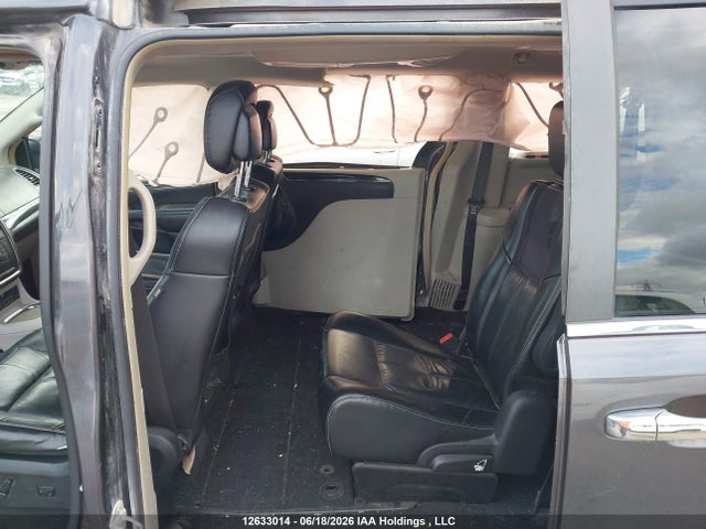 2C4RC1GG8FR741003 Chrysler Town &amp; Country Limited