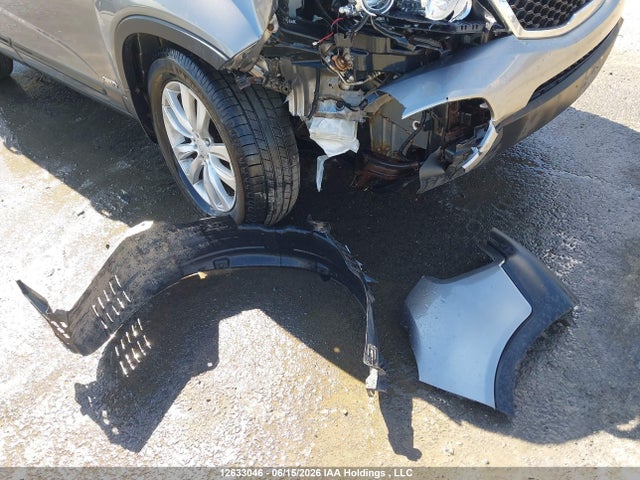 12633046 :رقم المزاد ، 5XYKTDA23BG141200 vin ، 2011 Kia Sorento Lx V6 مزاد بيع