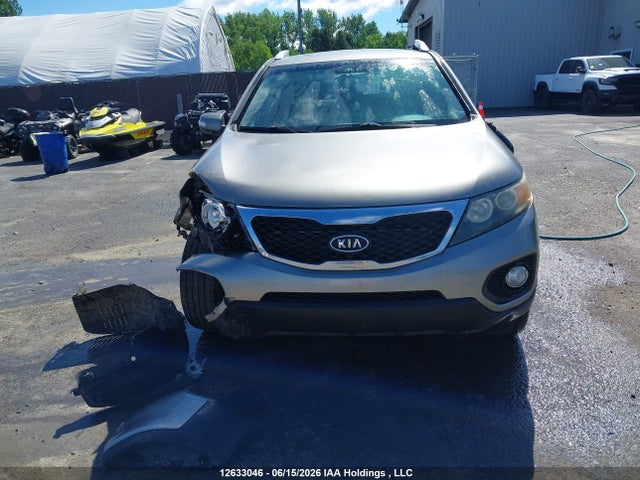 12633046 :رقم المزاد ، 5XYKTDA23BG141200 vin ، 2011 Kia Sorento Lx V6 مزاد بيع