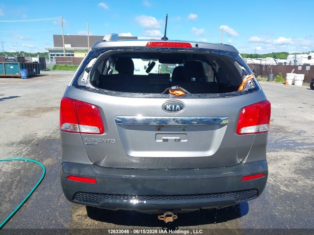 12633046 :رقم المزاد ، 5XYKTDA23BG141200 vin ، 2011 Kia Sorento Lx V6 مزاد بيع