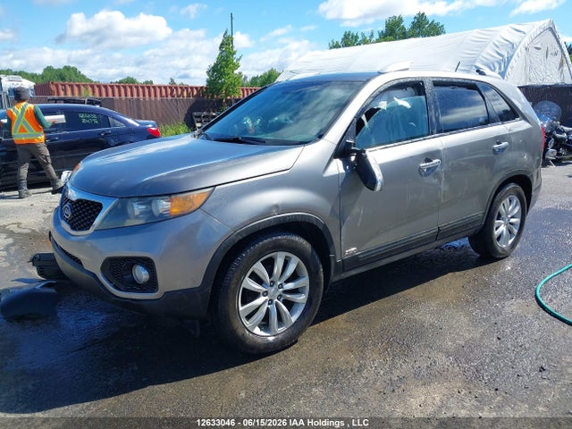 12633046 :رقم المزاد ، 5XYKTDA23BG141200 vin ، 2011 Kia Sorento Lx V6 مزاد بيع