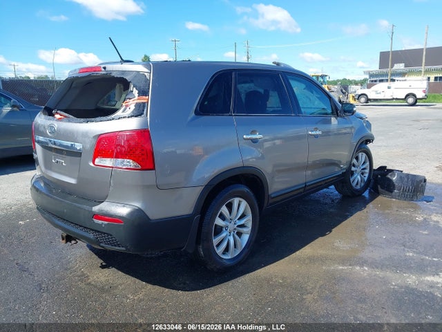 12633046 :رقم المزاد ، 5XYKTDA23BG141200 vin ، 2011 Kia Sorento Lx V6 مزاد بيع