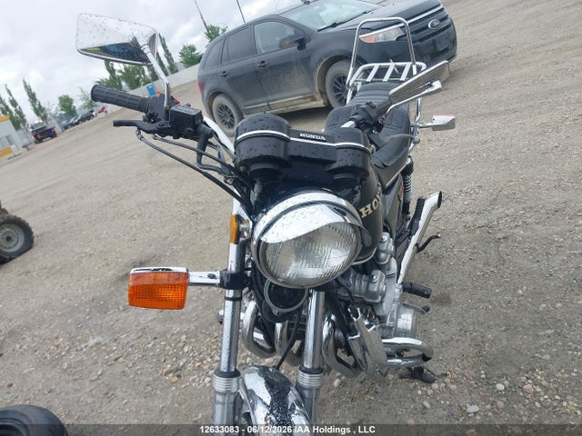 12633083 :رقم المزاد ، RC012113091 vin ، 1980 Honda Cb750 مزاد بيع