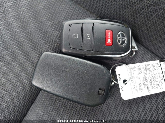 Toyota Corolla Cross 2026 7MUCAABG9TV156989 Image 11