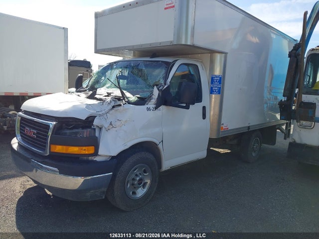 GMC Savana Cutaway Work Van 2021 1GD07RFP1M1173171 Image 2
