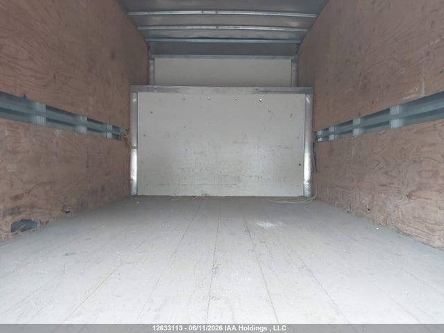 GMC Savana Cutaway Work Van 2021 1GD07RFP1M1173171 Image 8