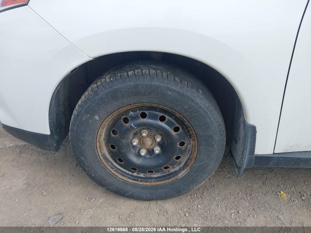 2014 Mitsubishi Outlander Es მანქანა იყიდება აუქციონზე, vin: JA4AZ2A31EZ602529, აუქციონის ნომერი: 12619668