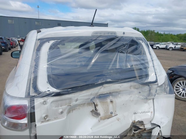2014 Mitsubishi Outlander Es მანქანა იყიდება აუქციონზე, vin: JA4AZ2A31EZ602529, აუქციონის ნომერი: 12619668