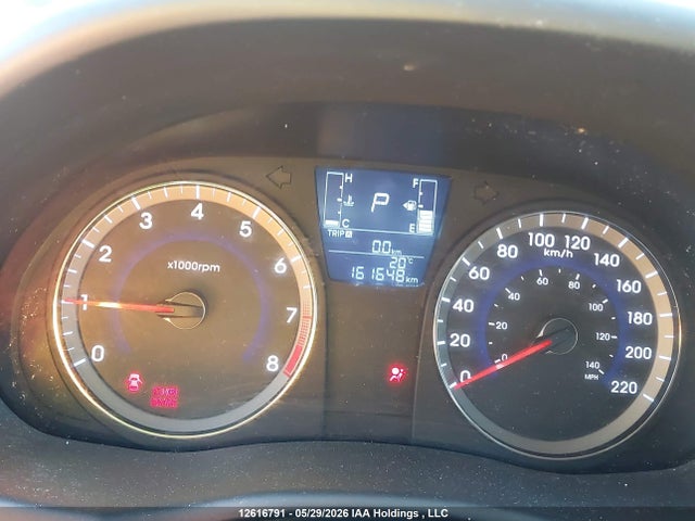 KMHCT5AE0FU219680 Hyundai ACCENT SE