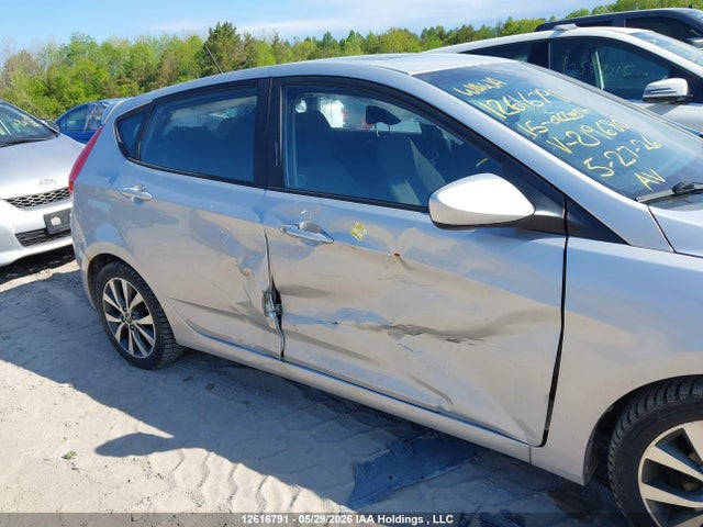 KMHCT5AE0FU219680 Hyundai ACCENT SE
