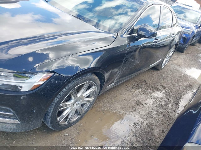 12633162 :رقم المزاد ، YV1A22ML8H1001041 vin ، 2017 Volvo S90 T6 Inscription مزاد بيع