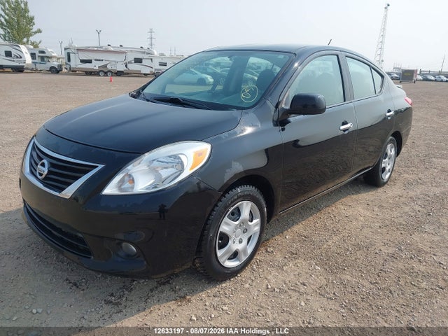 12633197 :رقم المزاد ، 3N1CN7AP8DL882730 vin ، 2013 Nissan Versa مزاد بيع