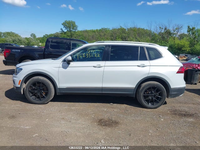 Aukcja sprzedaży 2018 Volkswagen Tiguan Sel Premium, vin: 3VV4B7AX5JM157085, numer aukcji: 12633222