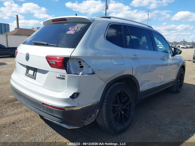 Aukcja sprzedaży 2018 Volkswagen Tiguan Sel Premium, vin: 3VV4B7AX5JM157085, numer aukcji: 12633222