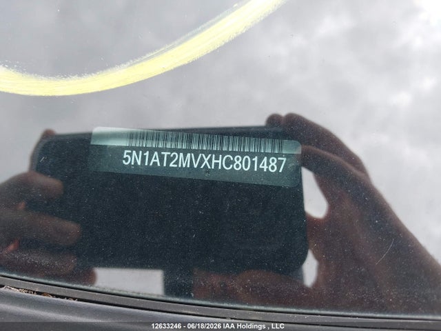 Продаж на аукціоні авто 2017 Nissan Rogue S/sl Platinum/sv, vin: 5N1AT2MVXHC801487, номер лоту: 12633246