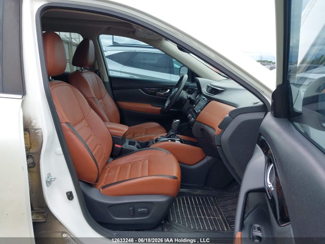 Продаж на аукціоні авто 2017 Nissan Rogue S/sl Platinum/sv, vin: 5N1AT2MVXHC801487, номер лоту: 12633246