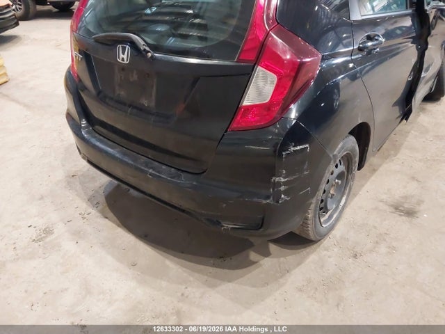 12633302 :رقم المزاد ، 3HGGK5H57KM101379 vin ، 2019 Honda Fit Lx مزاد بيع