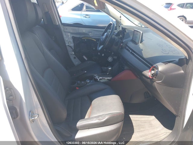 JM1DKBC75G0100685 Mazda Cx-3 Gs