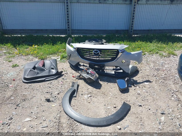 JM1DKBC75G0100685 Mazda Cx-3 Gs