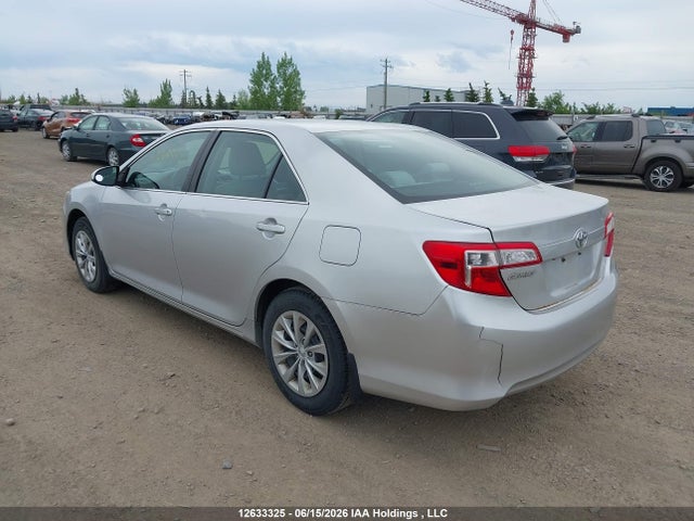 12633325 :رقم المزاد ، 4T1BF1FK8DU647732 vin ، 2013 Toyota Camry Le مزاد بيع