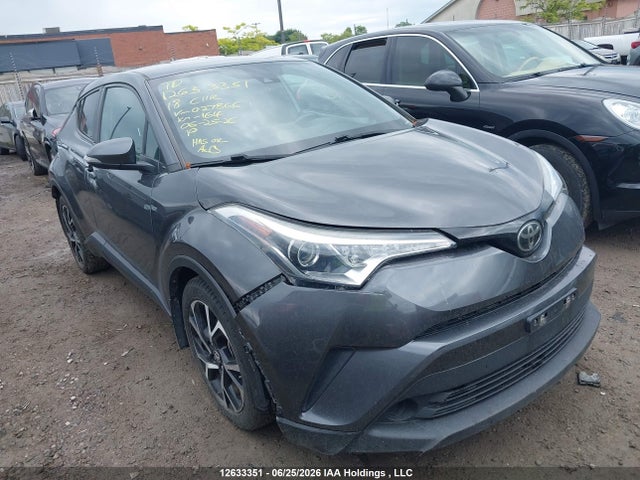Toyota C-HR XLE 2018 NMTKHMBX8JR027866 zdjęcie główne