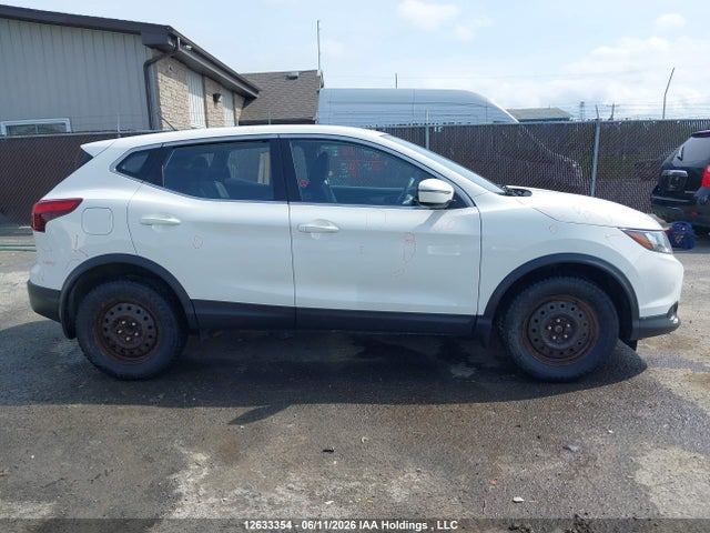 Продажа на аукционе авто 2017 Nissan Qashqai S/sv, vin: JN1BJ1CP7HW026126, номер лота: 12633354