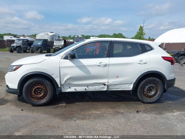 Продажа на аукционе авто 2017 Nissan Qashqai S/sv, vin: JN1BJ1CP7HW026126, номер лота: 12633354