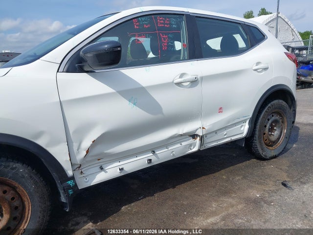 Продажа на аукционе авто 2017 Nissan Qashqai S/sv, vin: JN1BJ1CP7HW026126, номер лота: 12633354