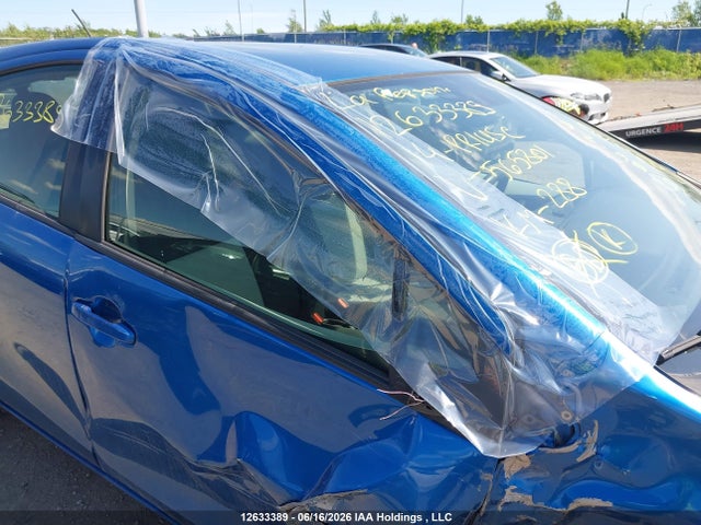 Toyota PRIUS C 2014 JTDKDTB38E1565801 Image 21