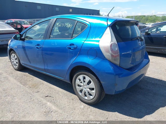 Toyota PRIUS C 2014 JTDKDTB38E1565801 Image 3