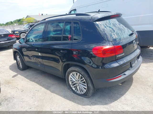 Продажа на аукционе авто 2016 Volkswagen Tiguan Comfort/high/r-line/sp Ed, vin: WVGJV7AX8GW096330, номер лота: 12633427