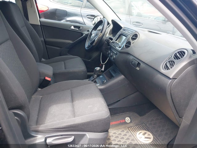 Продажа на аукционе авто 2016 Volkswagen Tiguan Comfort/high/r-line/sp Ed, vin: WVGJV7AX8GW096330, номер лота: 12633427